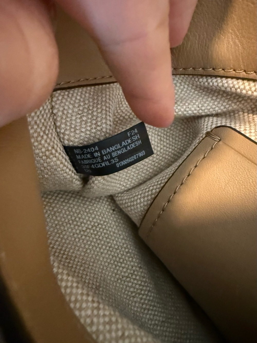 Rare-EUC-Michael kors Suede Shearling Accent Crossbody Bag in Tan - Picture 5 of 8